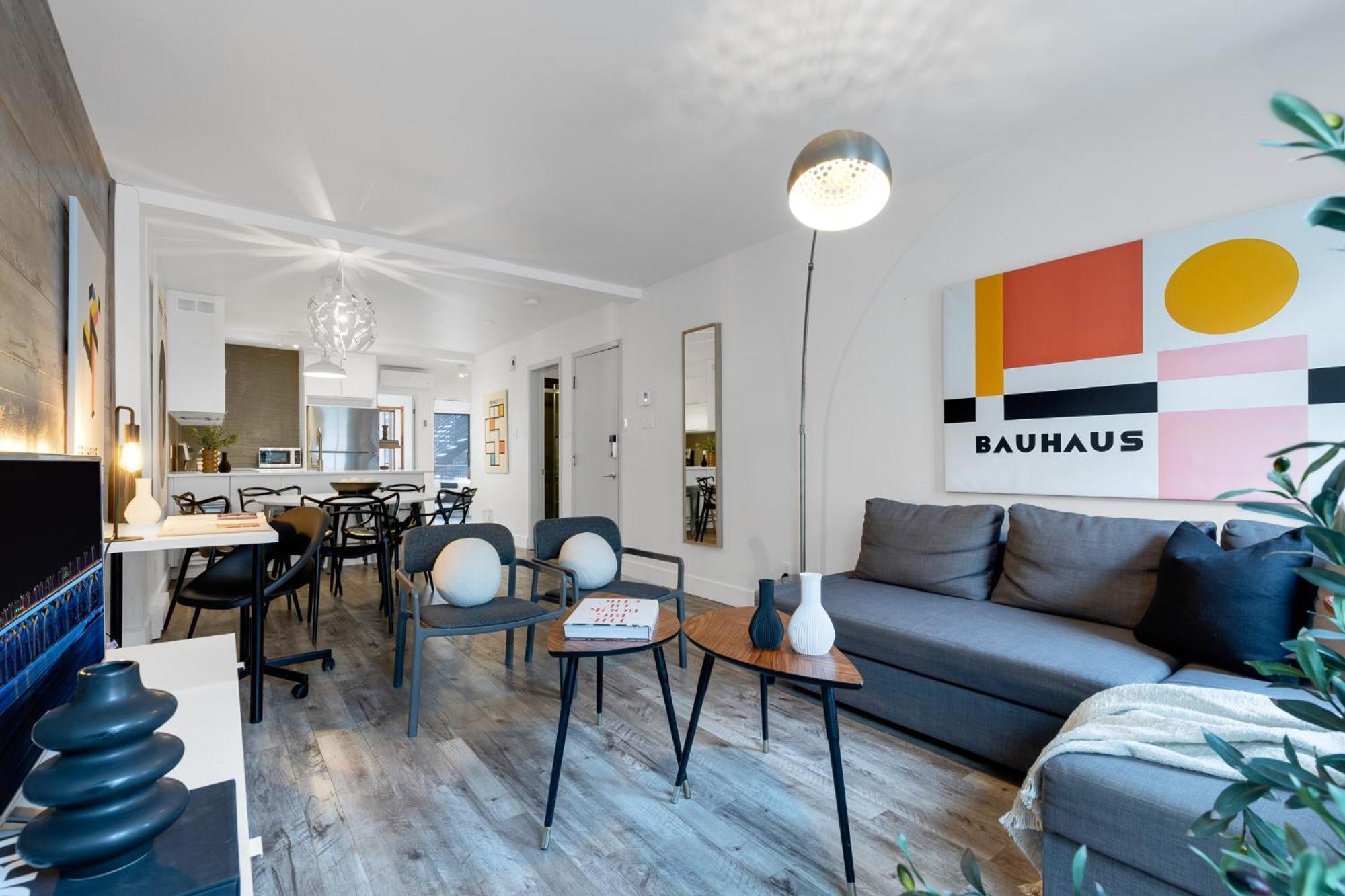 Liv Mtl Urban Aparthotel Монреал Екстериор снимка