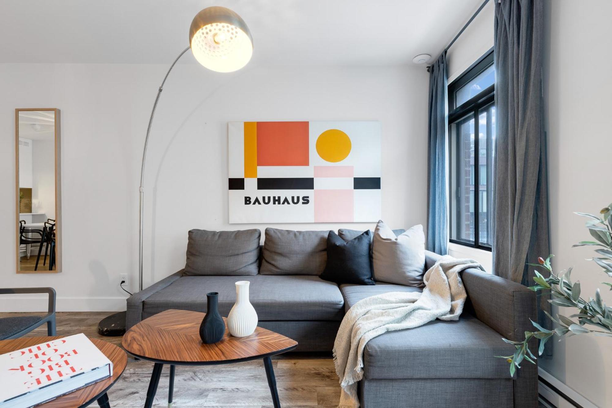 Liv Mtl Urban Aparthotel Монреал Екстериор снимка