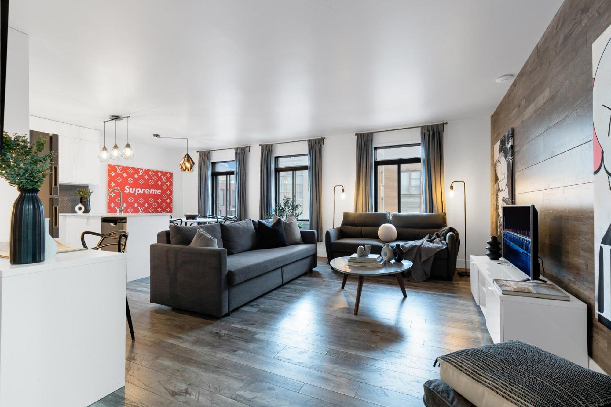 Liv Mtl Urban Aparthotel Монреал Екстериор снимка