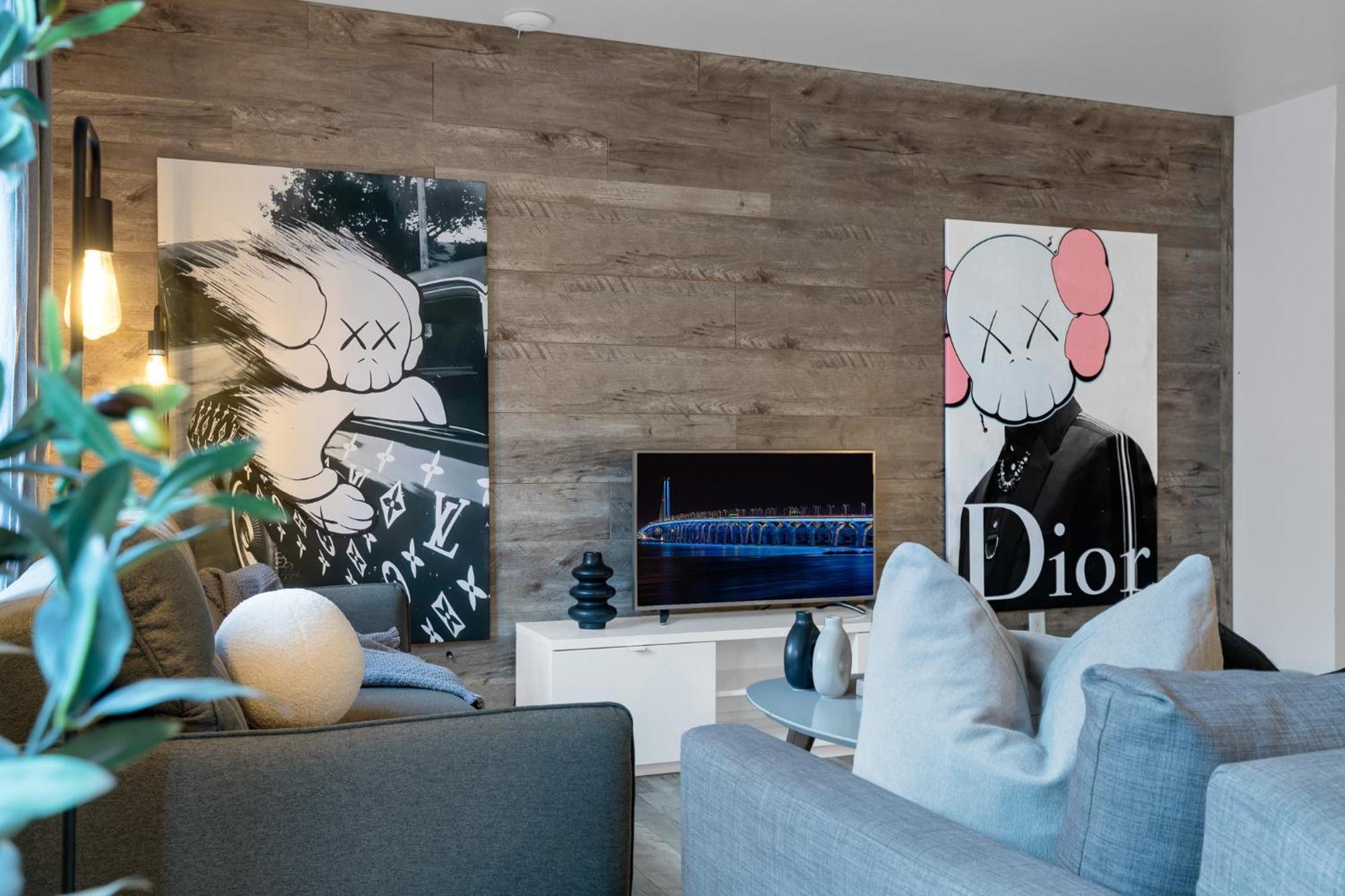 Liv Mtl Urban Aparthotel Монреал Екстериор снимка