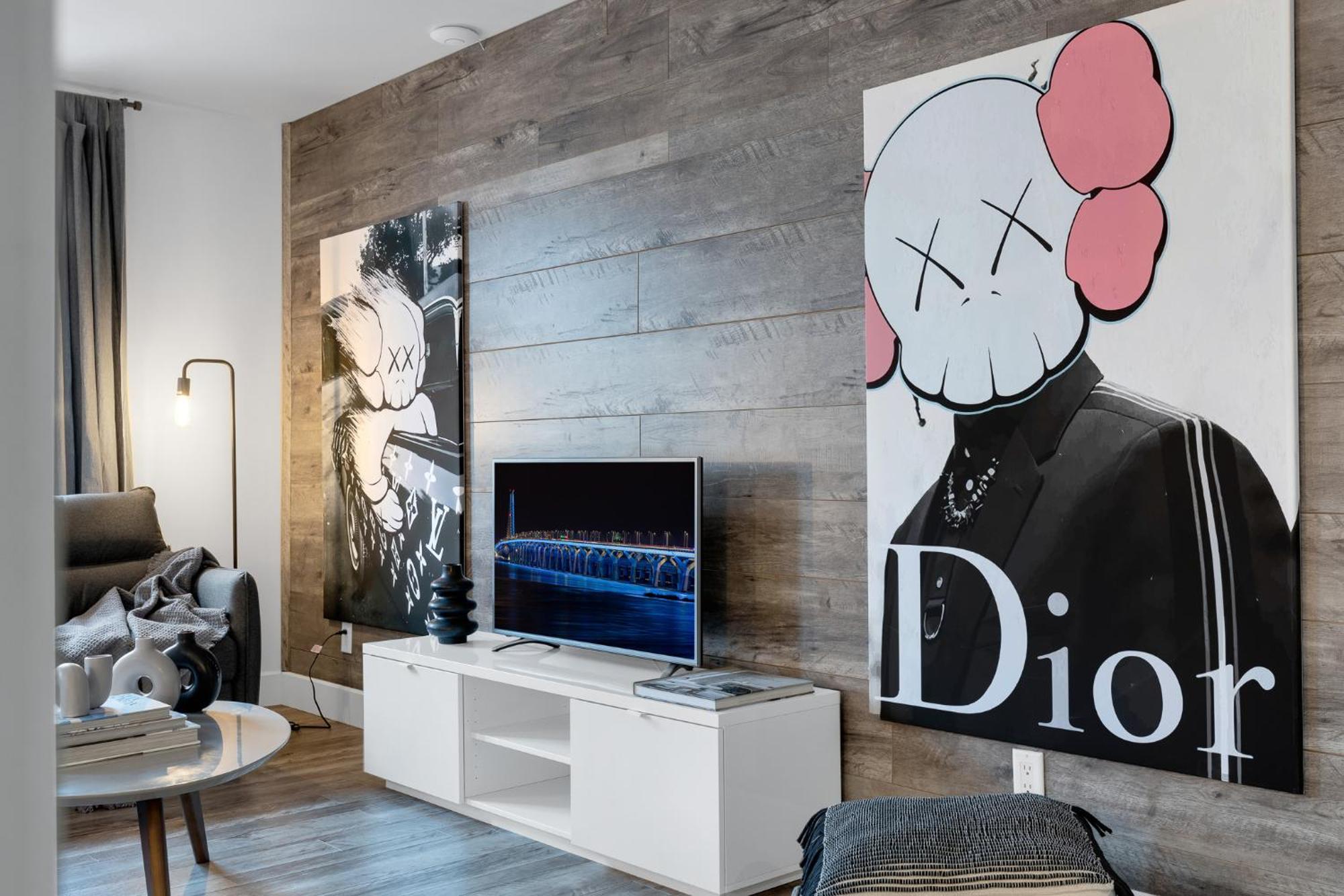 Liv Mtl Urban Aparthotel Монреал Екстериор снимка