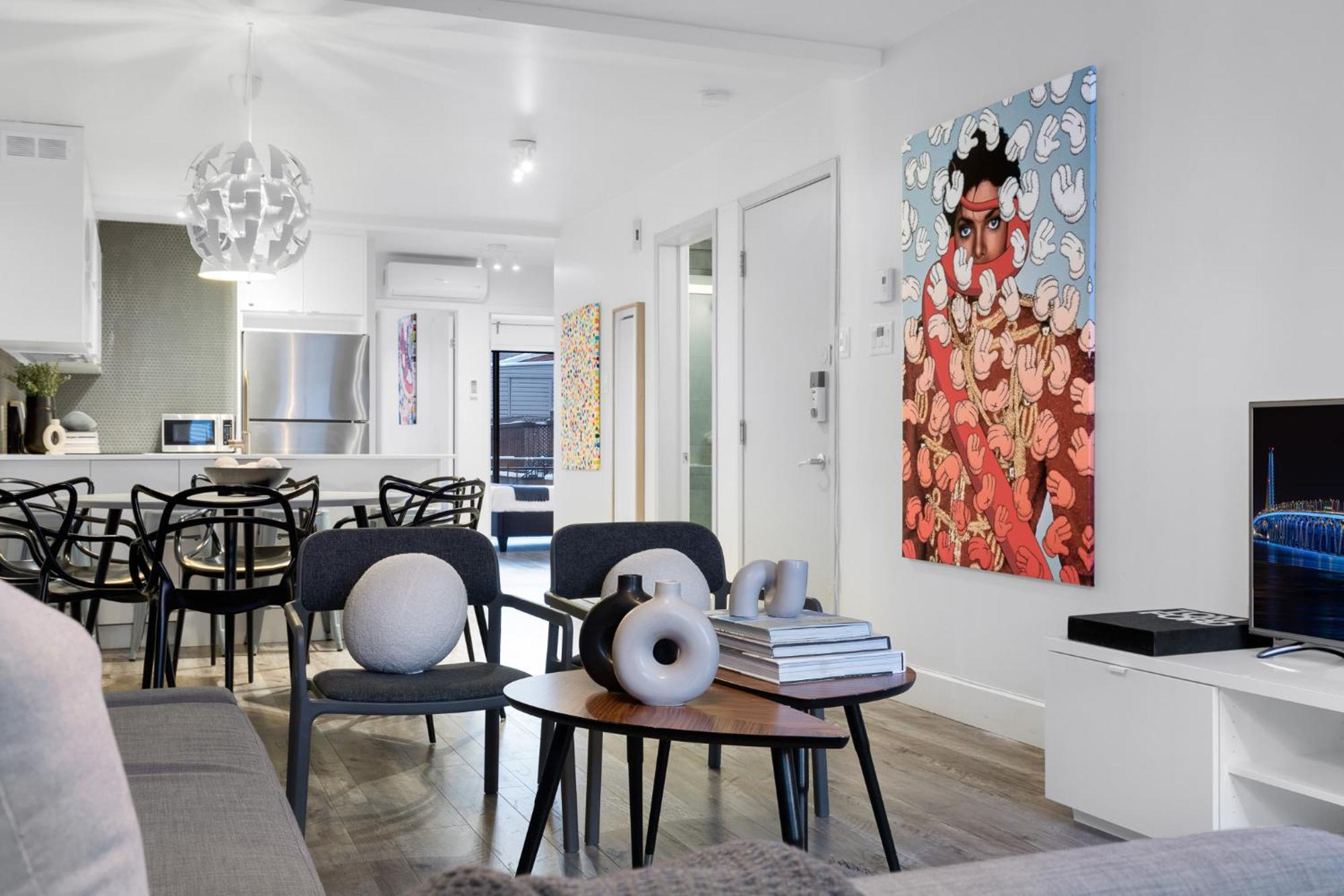 Liv Mtl Urban Aparthotel Монреал Екстериор снимка