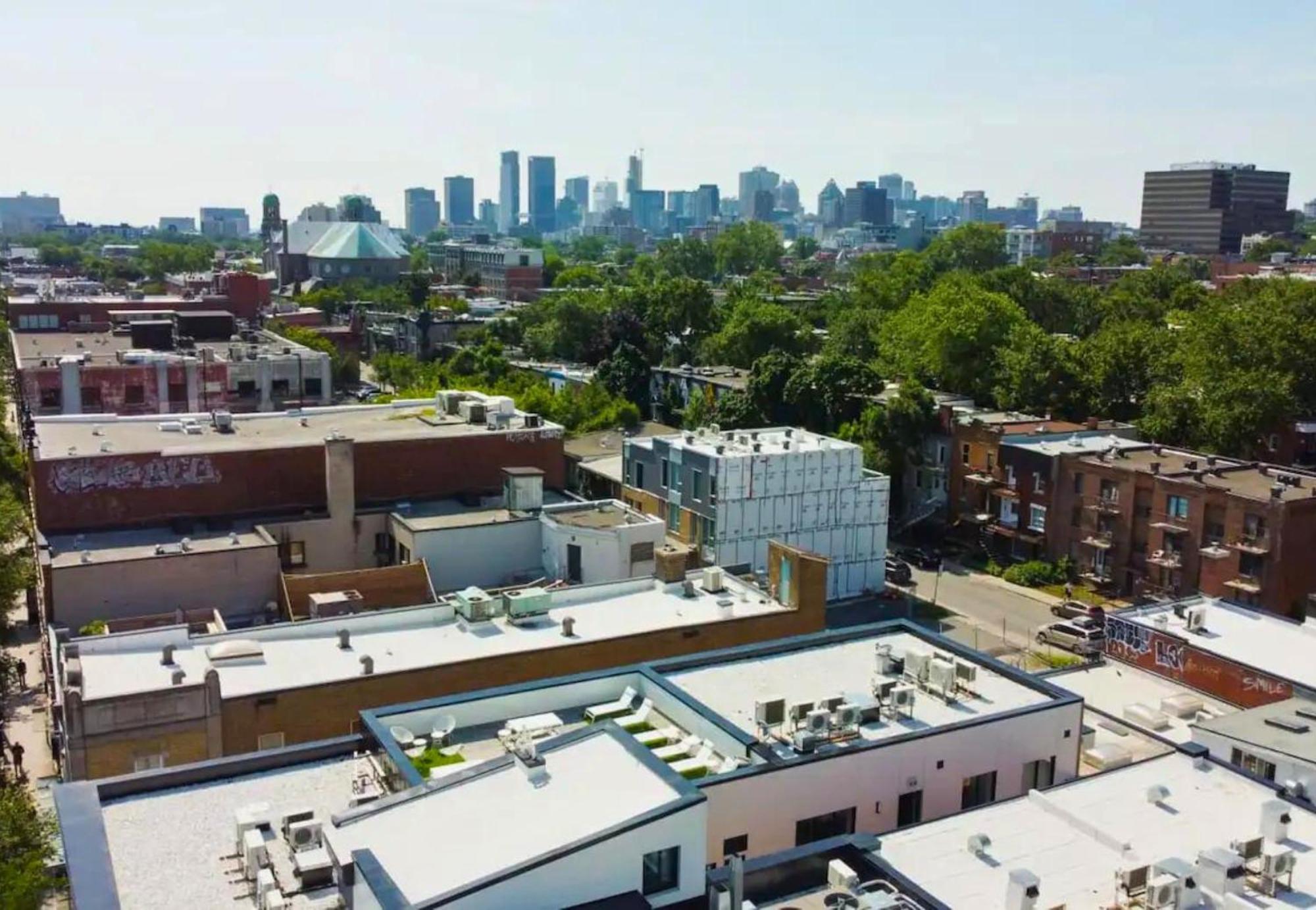 Liv Mtl Urban Aparthotel Монреал Екстериор снимка